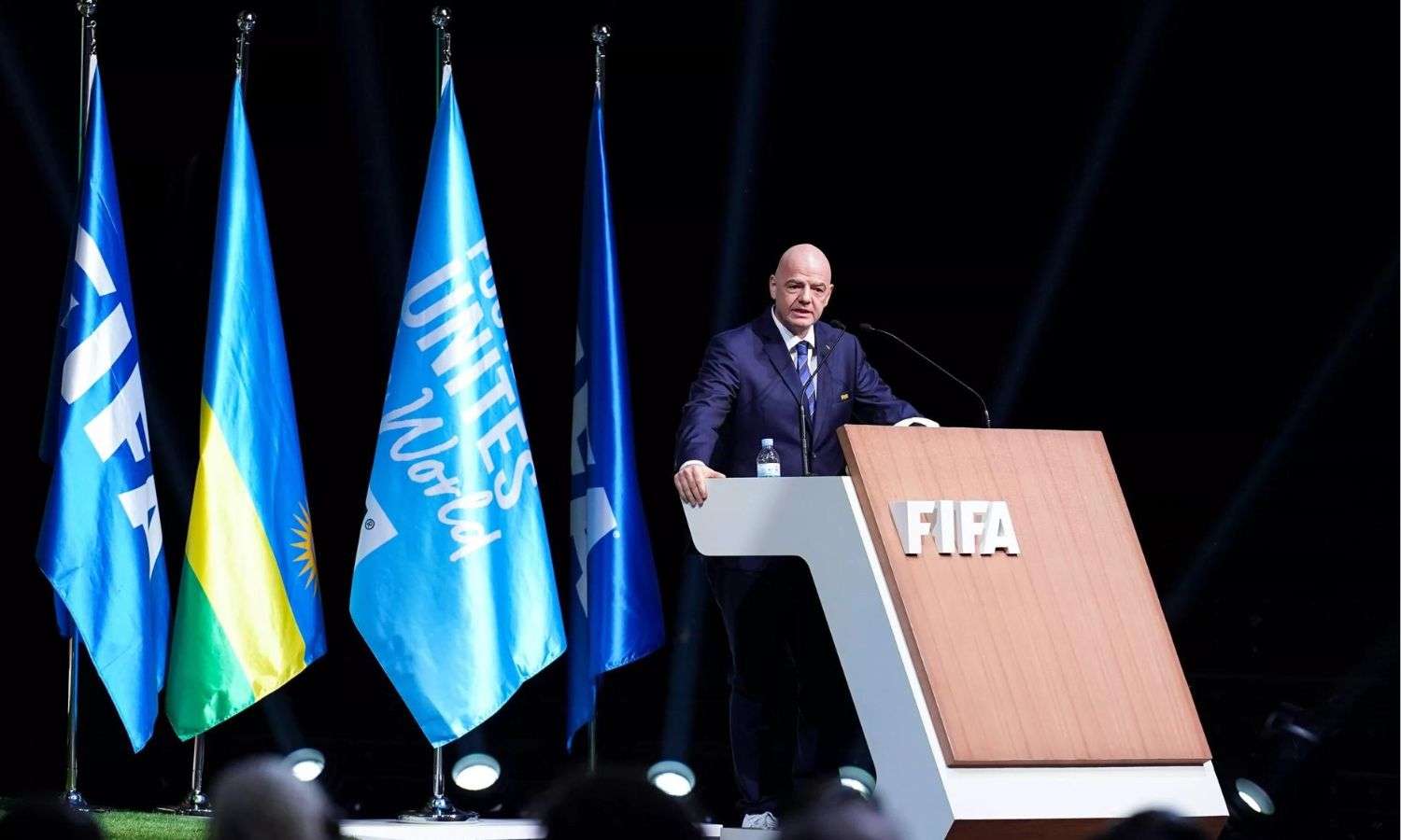 السويسري جياني إنفانتينو رئيسا للاتحاد الدولي لكرة القدم